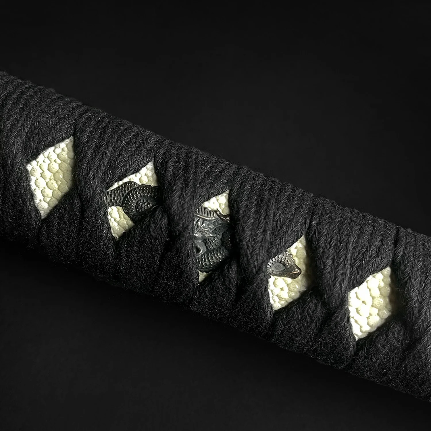 Musha Five Rings Burgundy Katana - Image 5